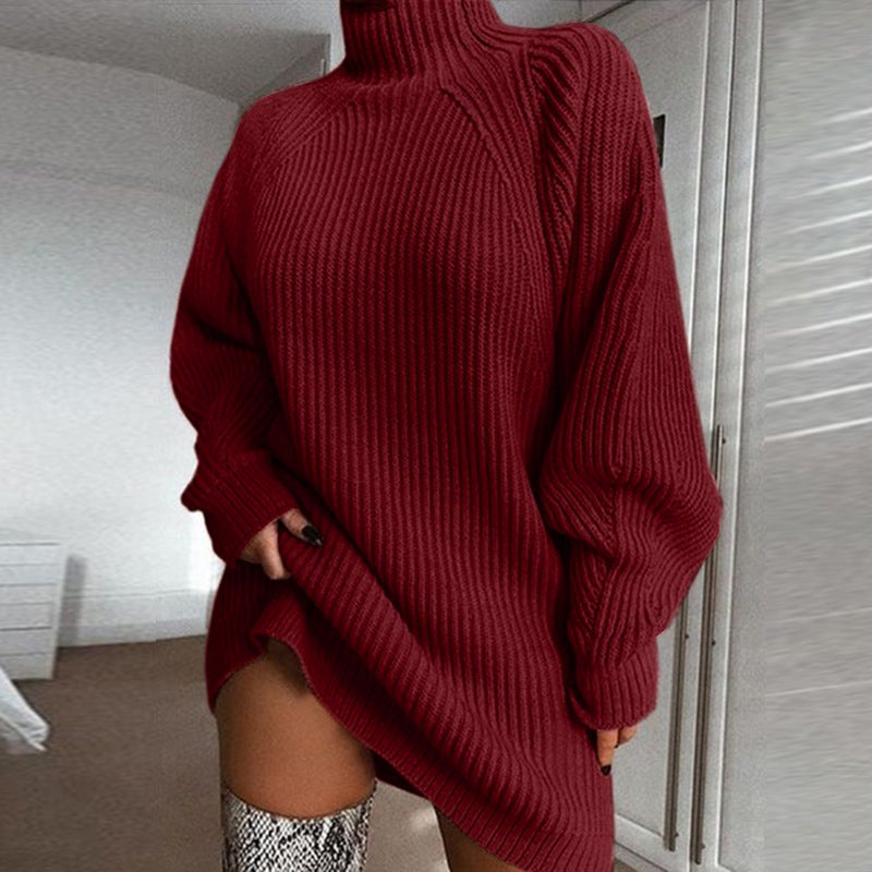Oversized strikkekjole med høy hals