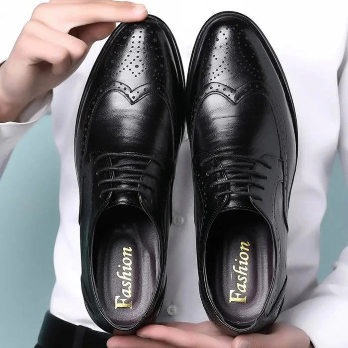 Herre Brogue Oxfordsko med Broderier og Snøring