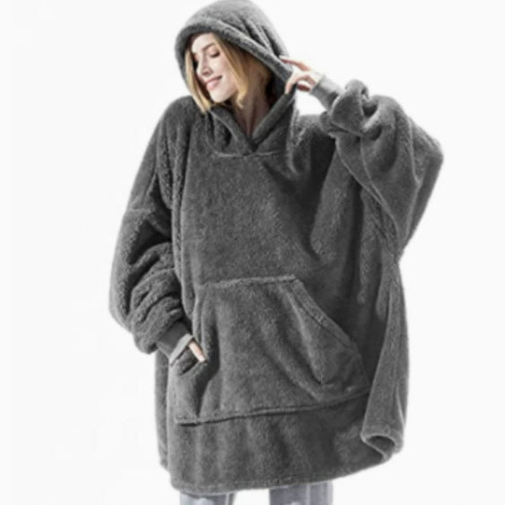 Oversized teppegenser med hette i grå