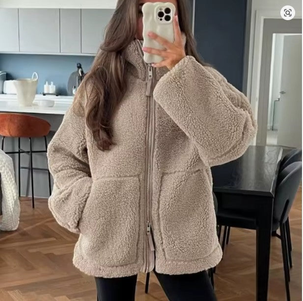 Dame Oversized Fleecejakke med Ståkrage og Glidelås