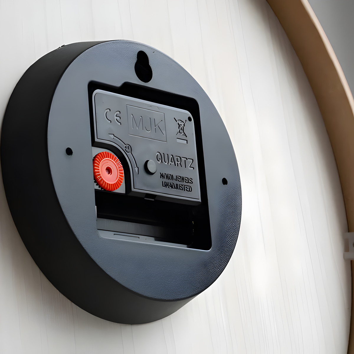 Stillegående Rund Veggklokke i Tre med Moderne Design